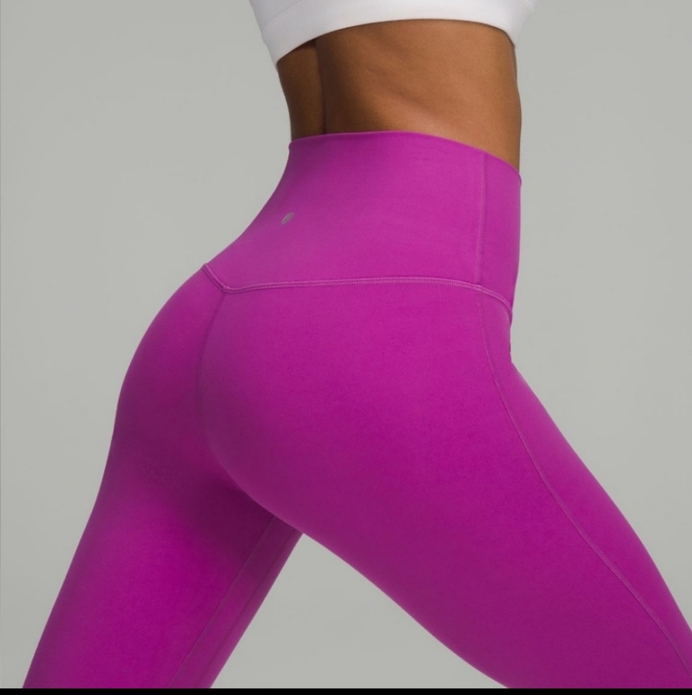 Lululemon Aligns 25"
